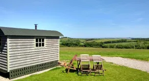 Shepherd's Lodge - Shepherd's Hut with Devon Views for up to Two People and One Smaller Dog - Image 4