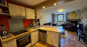 Maison avec jardin au coeur du village - Image 4