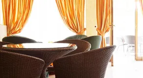 Hotel 2000 - Image 4
