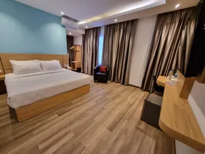 Vivotel Hotel - Image 2