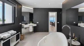 KARAT Villa Presidencial - Image 3