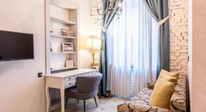 Domestic House Lola - Image 2