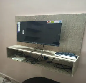 Comfort Inn - Image 5