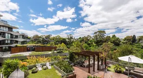 Abbotsford Short Stay Luxury Style & Location - Image 3