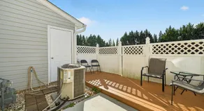 Executive & Luxury 2-bedroom Townhouse with Pool - Image 5
