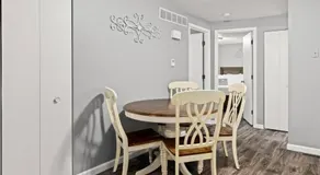 Peaceful 2BD 10 mins from DT Peoria - Image 3