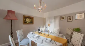 Merchants Town House - Catherine Hill - Image 3