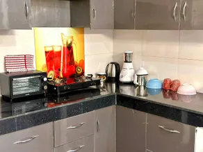 Airport, 1 BHK, Wifii fully private, cozy, Netflix - Image 5