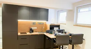 1,5-Zimmer, Top ausgestattet, 4 Pers, Souterrain, Self Check-in, Parkplatz, Netflix & Amazon Prime - Image 4