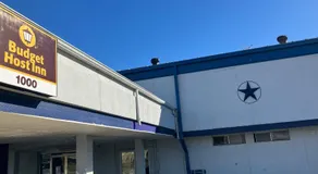 Budget Host Inn - Image 5