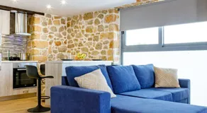 ADRIAN'S LUXURY APARTMENTS 1 - Image 5