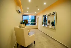 Iris Hotel - Image 3
