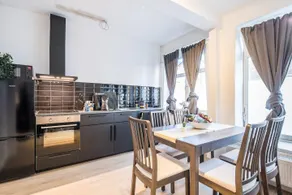 Cosy 2-room Apartment in urban location - Image 3
