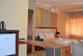 Pacific Conqueror Self Catering Units - Image 2