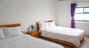 Lotus Hotel & Café - Image 4