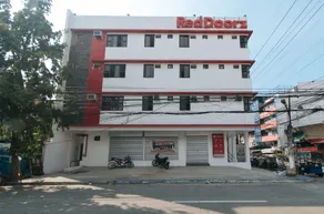 RedDoorz near UST Sampaloc Manila - Image 3