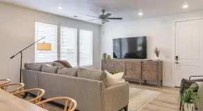 Camelot townhouse - Image 2