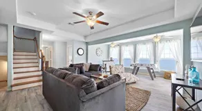 Stunning bayfront home with spacious deck and incredible Galveston Bay views - Image 5
