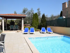Comfortable apartment ina quiet location, with a shared swimming pool, near Pula - Image 3