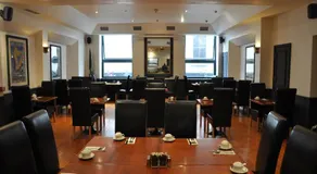 Blooms Hotel - Image 3