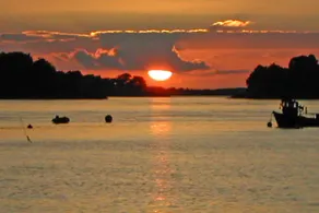 Holiday Home in Morbihan with Sea Views - Image 4