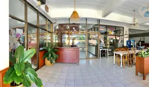 Tat Hotel - Image 3