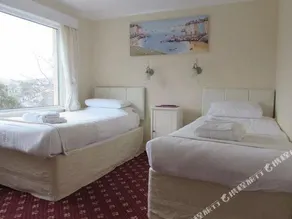 The Sherborne Lodge - Image 2