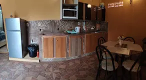 Mi Hábitat Dormitorios con Sala Cocina Comedor y Quincho - Image 3
