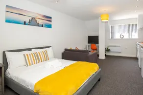 Leicester Luxury Apartments - Church Gate Studios - Image 2