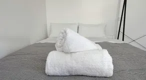 Claremont Comfort Cottage - Image 2