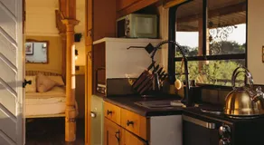 The Horse Hut & Lotus Spa - Image 3