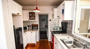 Comfortable Victorian Terrace close to shops - Image 5