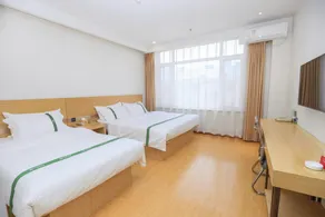 GreenTree Inn Dalian Dalian North Railway Station Express Hotel - Image 2