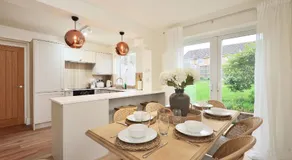 NEW Newly Renovated Large Home City 10 Mins - Image 2