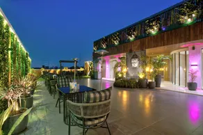 Gold The Royal with Luxe Rooftop Restaurant – 5 mins from Connaught Place - Image 3