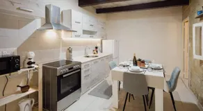 Stylish 1BR Townhouse near Valletta - Image 3