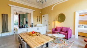 Dragon Suites Luxury Apartments at Rutland Square - Image 2