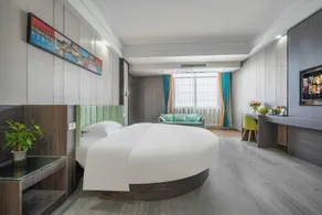 Venice Fashion Hotel - Image 2