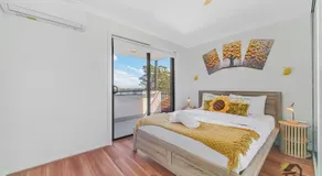 Sunny and Vibrant Home - Image 2