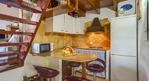 El Cuarto - Image 5