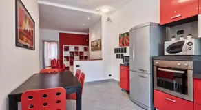 GuestHost - Vanchiglietta Colourful Apartment - Image 2