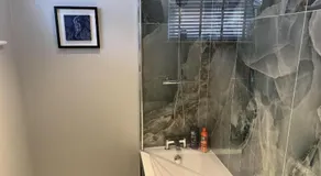 Cozy Apartment in Stoke-on-Trent One double bed - Image 3