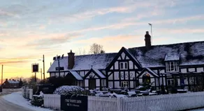 White Lion Hotel - Image 5