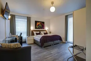 Hotel Atlanta - Image 2