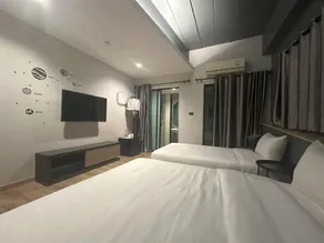 Bed-room at Suvarnabhumi Airport - Newly renovated - Image 2