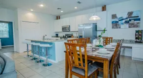 Fantastic 4br 3ba with Pvt Pool with Lake view near to Disney - Image 3