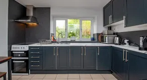 Stable Cottage - Image 2