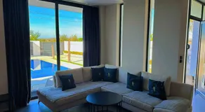 LT Luxury Villa - Image 4
