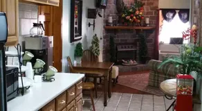 Hearthstone Inn - Image 4