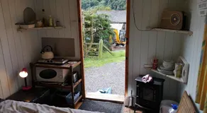 Stybeck Farm Shephards Hut - Image 4
